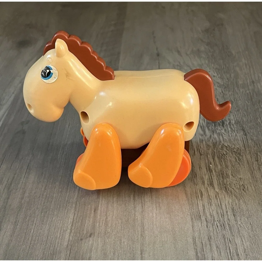 Vintage 1980s Tomy‎ Pull-n-Roll Pets Horse Works Great! Very Good Condition!